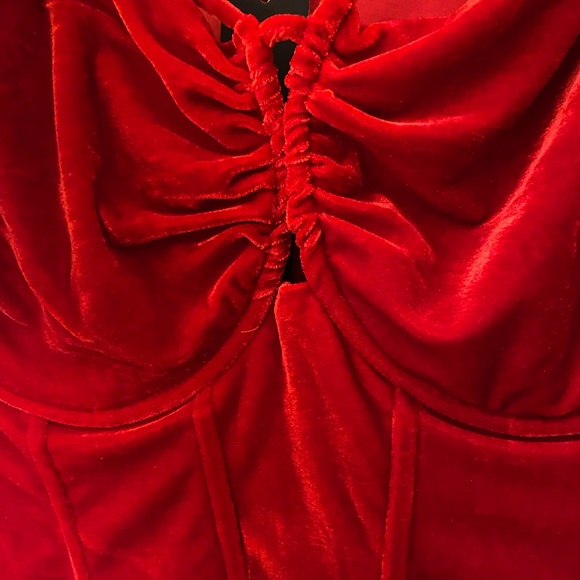 Red Velvet Top - Picture 2 of 3